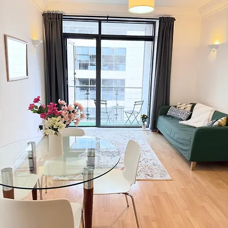 Modern Spacious 1 Bed Rum i privatbostad Dublin