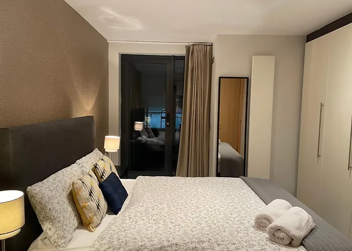 Privatunterkunft Modern Ensuite Double Bedroom