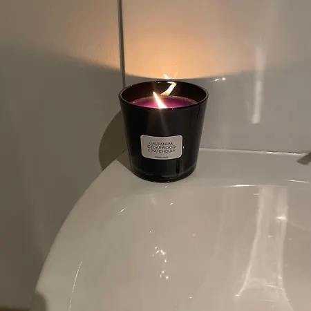 Modern Ensuite Double Bedroom Homestay Dublin